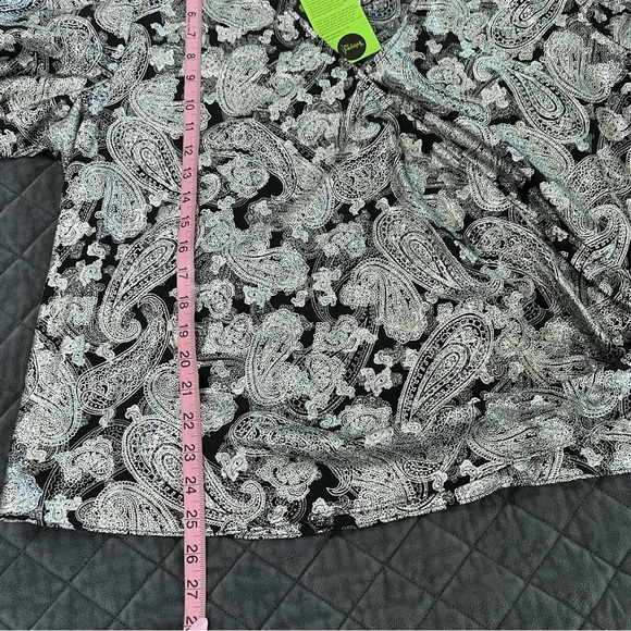 Michael Kors Top Women’s 2X Wrap Blouse Paisley Silver Shirt B22 - Picture 4 of 8